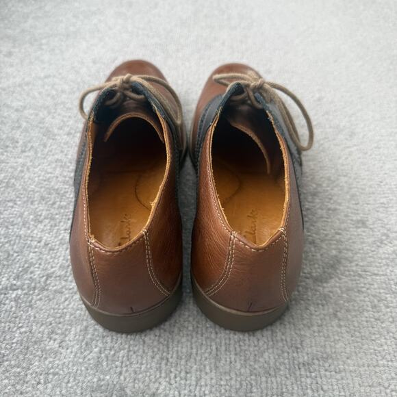 Clarks Shoes Mens Size 9 Brown Two Tone Leather Saddle Oxford Lace Up Casual - Picture 4 of 12